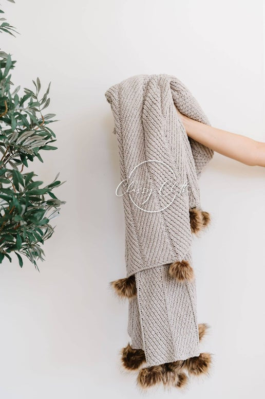 Chenille Pom Blanket: Grey